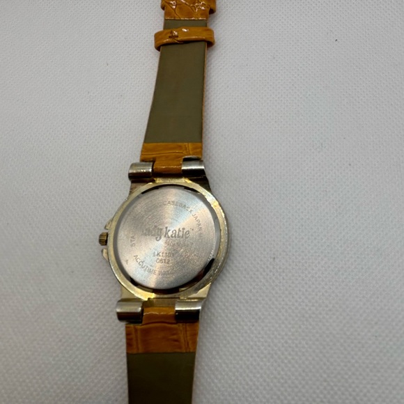 Lady Katie Skull Dial Crystal Watch - Picture 13 of 16